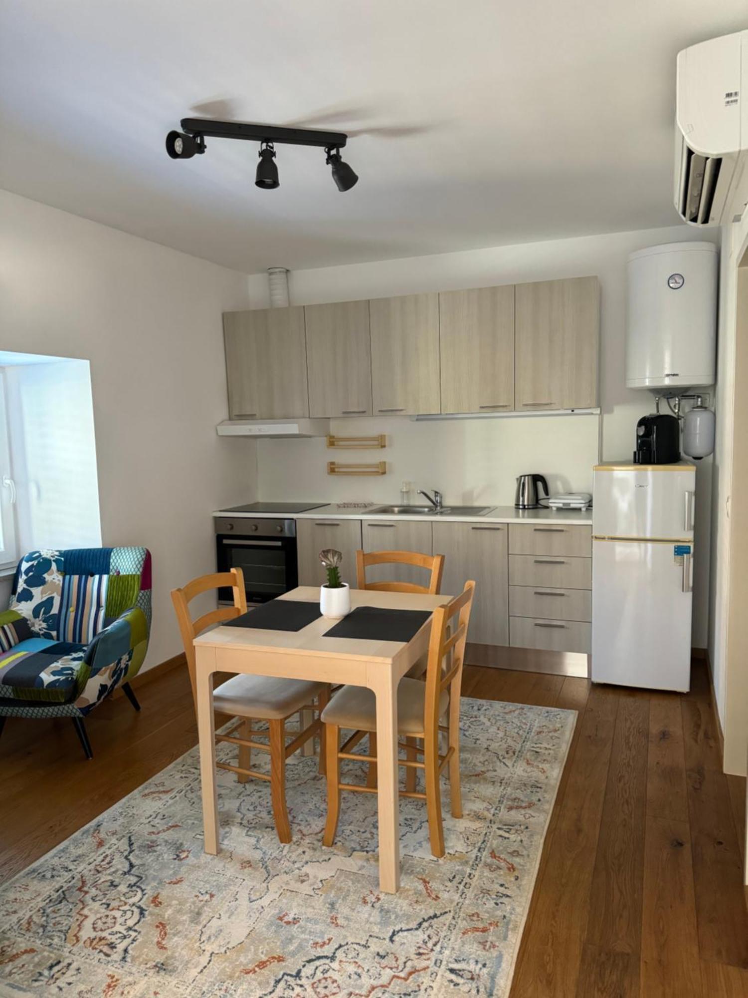 Santomas Apartments Šmarje 外观 照片