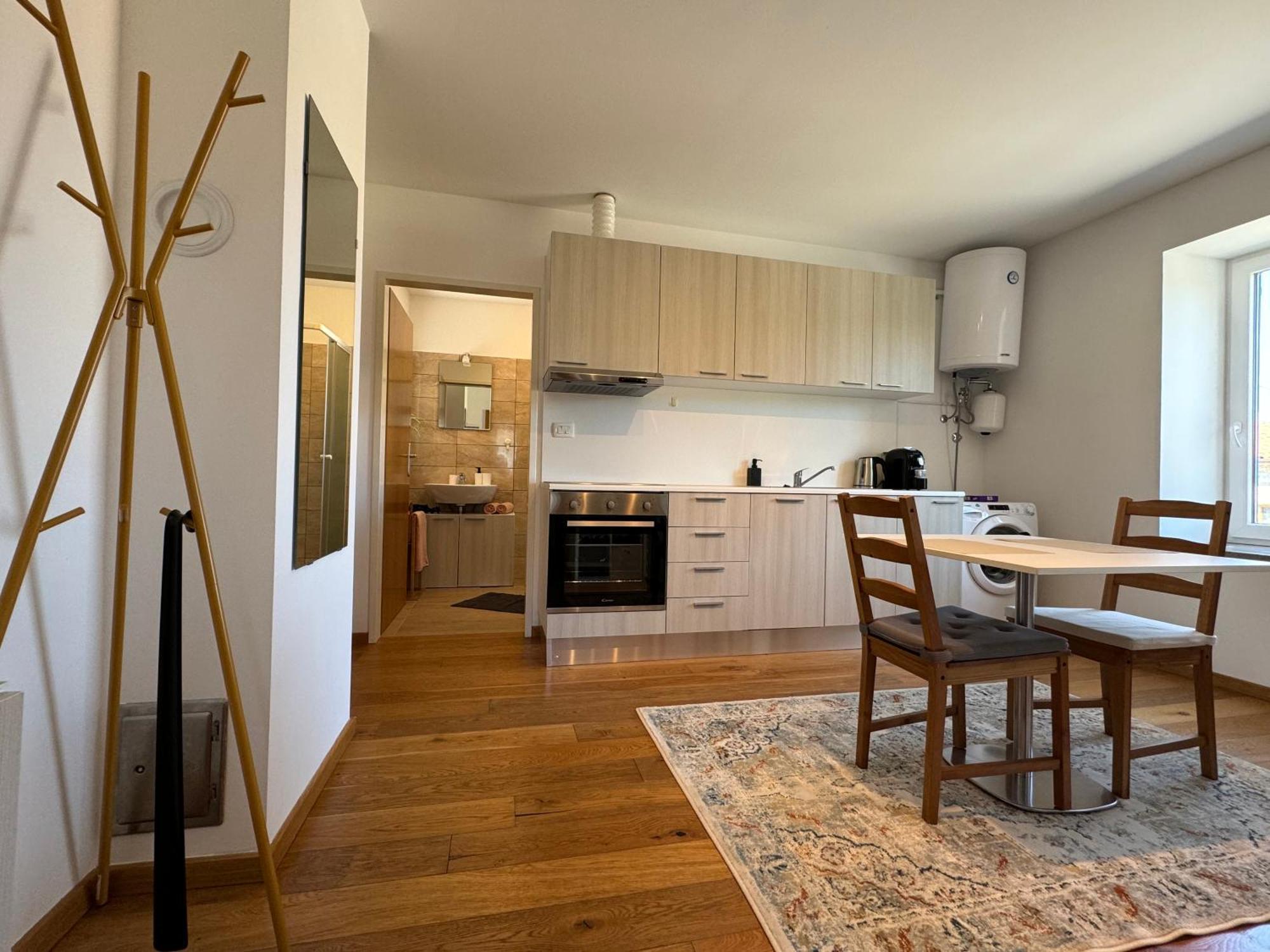 Santomas Apartments Šmarje 外观 照片